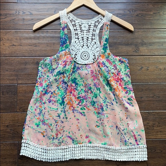 Collective Concepts floral crochet racer back tank - Picture 2 of 8